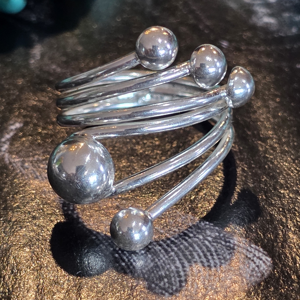 Taxco Elegant Sterling Silver Women's Ring